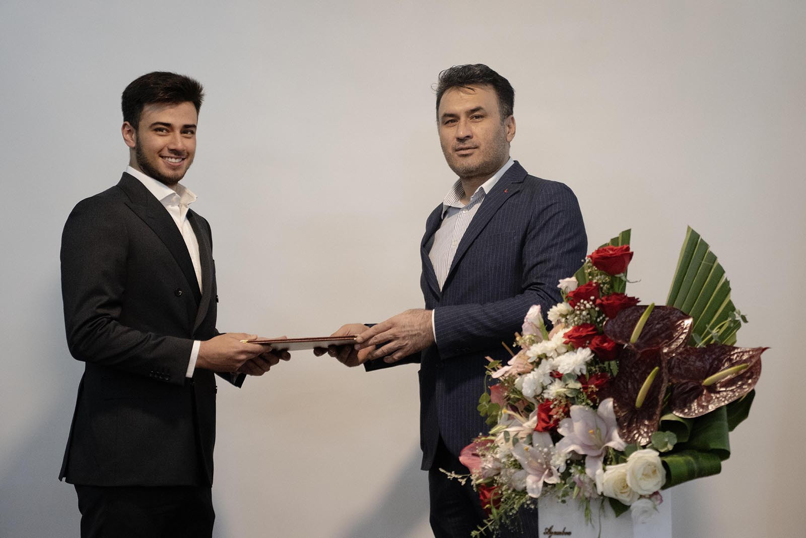 انتصاب-آقای-مهندس-طاها-عابدی-به-عنوان-قائم-مقام-هلدینگ-عطامتال